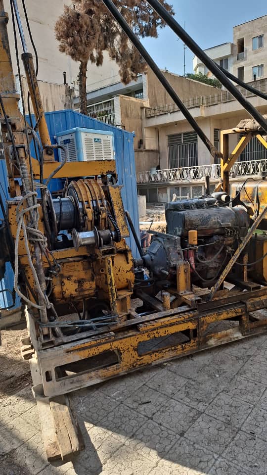 دستگاه حفاری آماده جابجایی