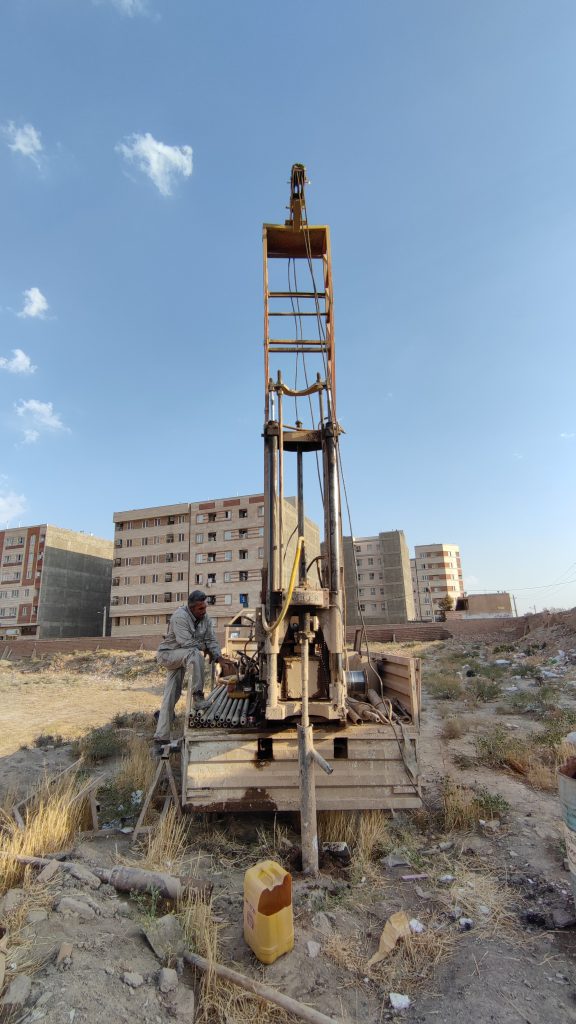 استخدام مهندس عمران یا زمین شناس