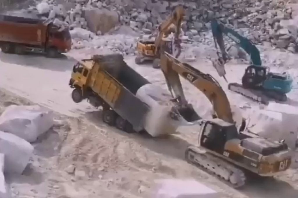 استخدام کارشناس فروش